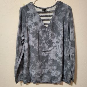 🛍 TORRID SWEATER TYPE TOP